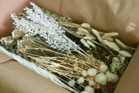 Ivory dried-flower DIY bouquet box