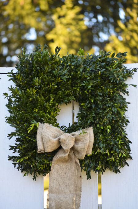 Fresh square premium boxwood wreath