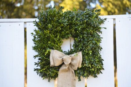 Fresh square premium boxwood wreath